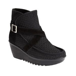Bernie Mev Villamore Wedge Bootie Women 6/37 Black Woven Comfy Buckle Strap NWOB